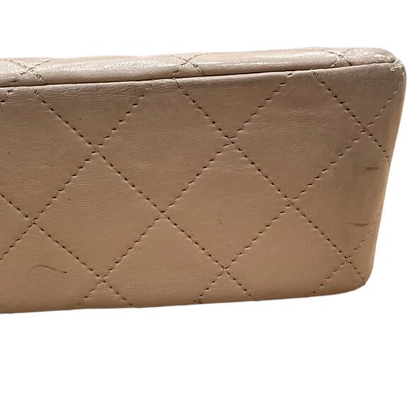 Chanel Classic Flap Bag - Picture 9 of 10